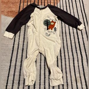 🐻 🦝  GERBER Coverall. Hi Friend! 12m